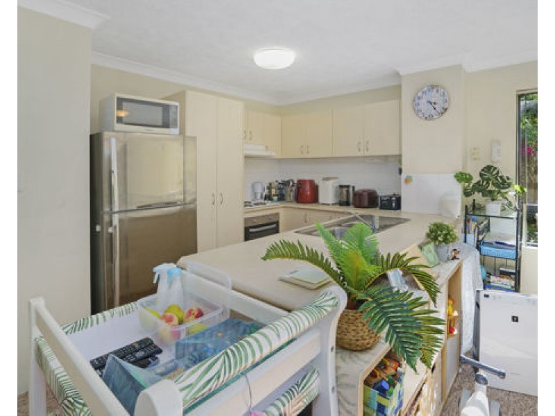 UNIT 6 16-26 Waverley Street, Southport QLD 4215