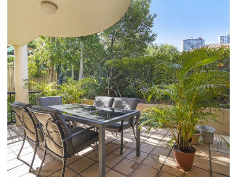 UNIT 6 16-26 Waverley Street, Southport QLD 4215