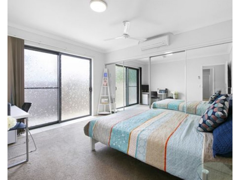 32/1 Acacia Court, Robina QLD 4226
