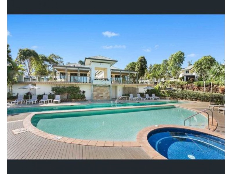 5 East Hill Drive, Robina QLD 4226