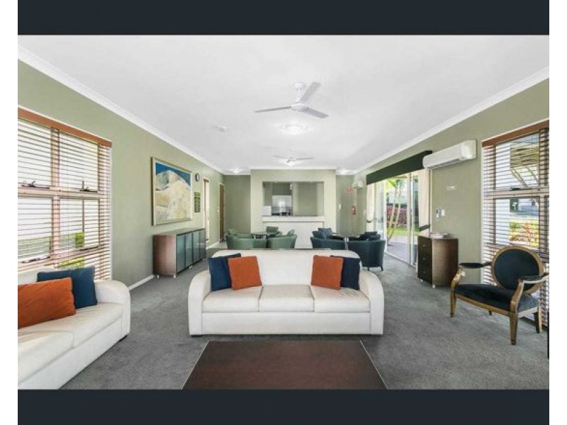 5 East Hill Drive, Robina QLD 4226