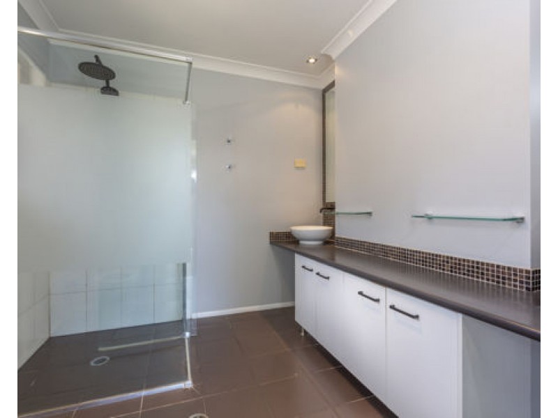 52 Currumburra Road, Ashmore, Ashmore QLD 4214