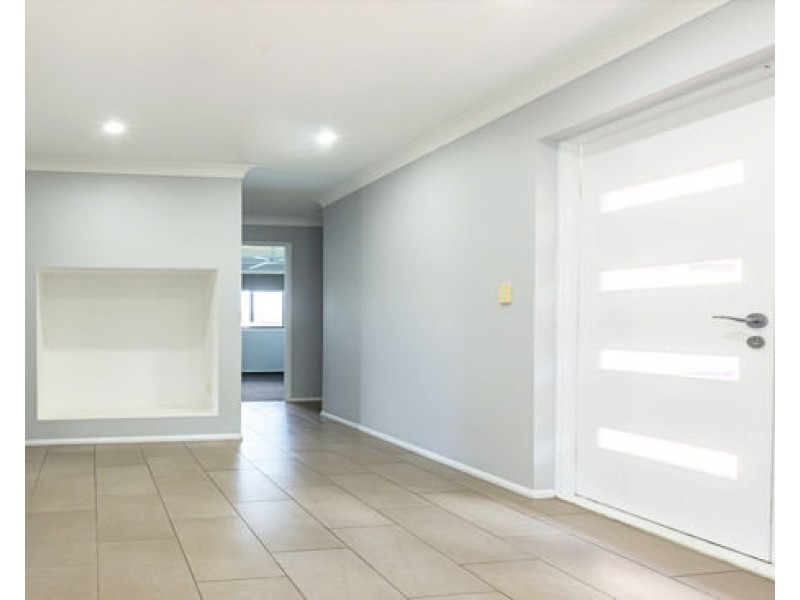52 Currumburra Road, Ashmore, Ashmore QLD 4214