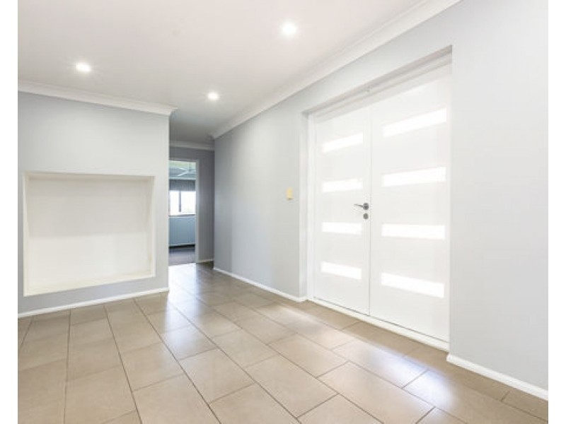 52 Currumburra Road, Ashmore, Ashmore QLD 4214