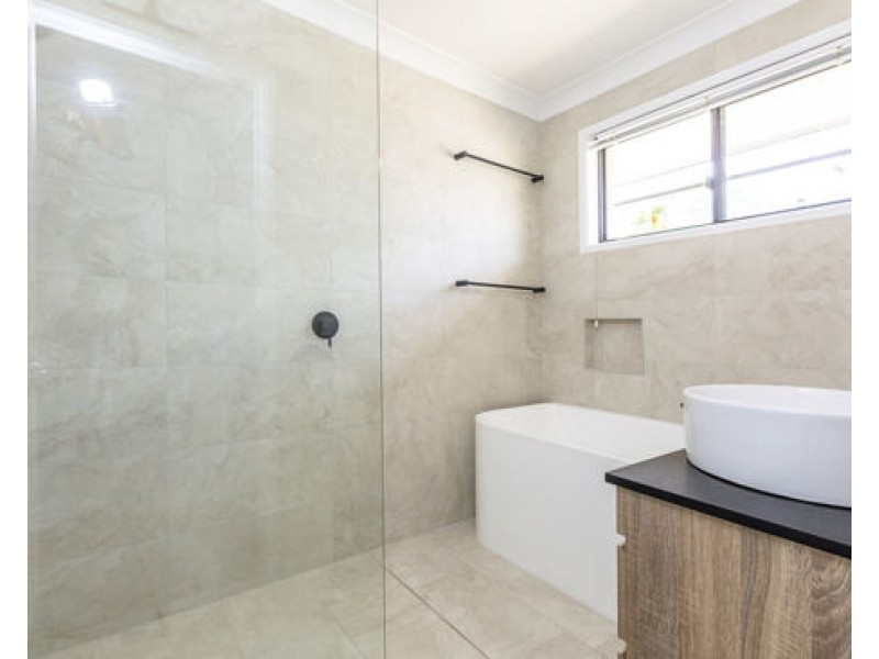 52 Currumburra Road, Ashmore, Ashmore QLD 4214