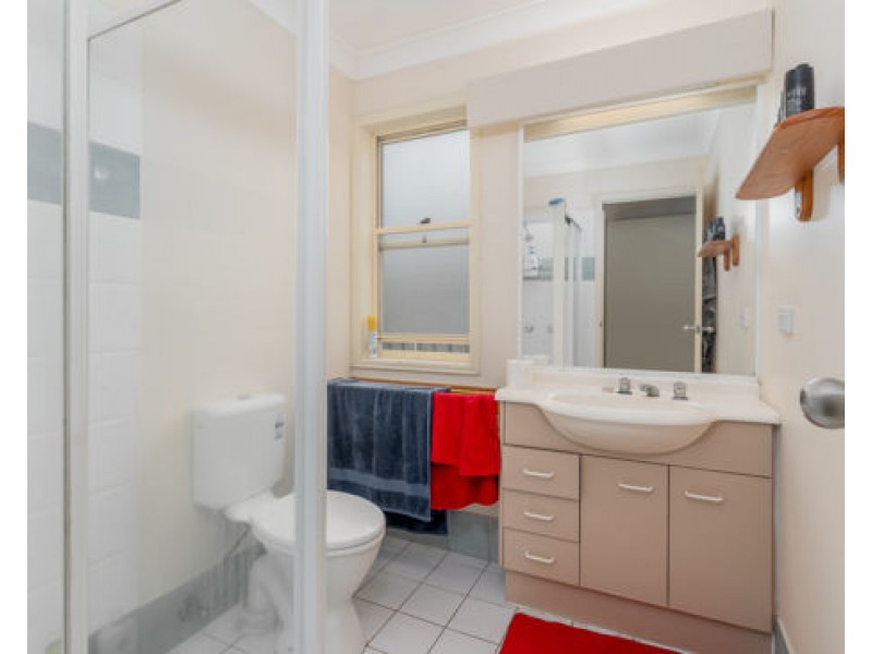 1/497 Pine Ridge Road, Runaway Bay QLD 4216