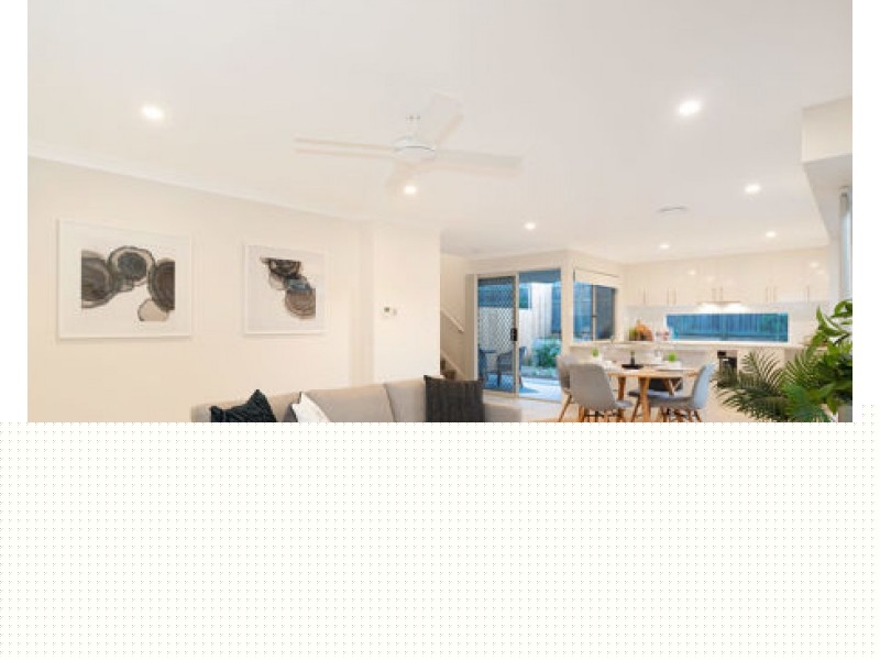 2 Emerald Place, Bridgeman Downs QLD 4035