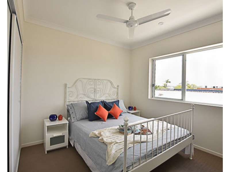 2/75 Springwood road, Springwood QLD 4127