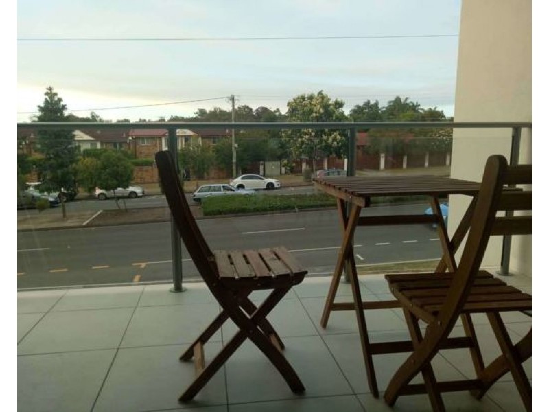 2/75 Springwood road, Springwood QLD 4127