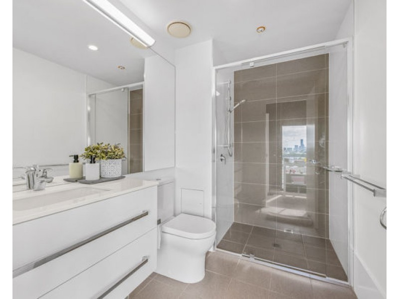 21101/300 Old Cleveland Road, Coorparoo QLD 4151