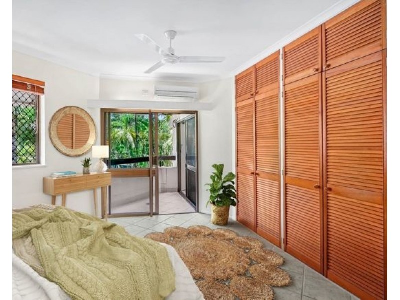 4/12 Clifton Road, Clifton Beach QLD 4879