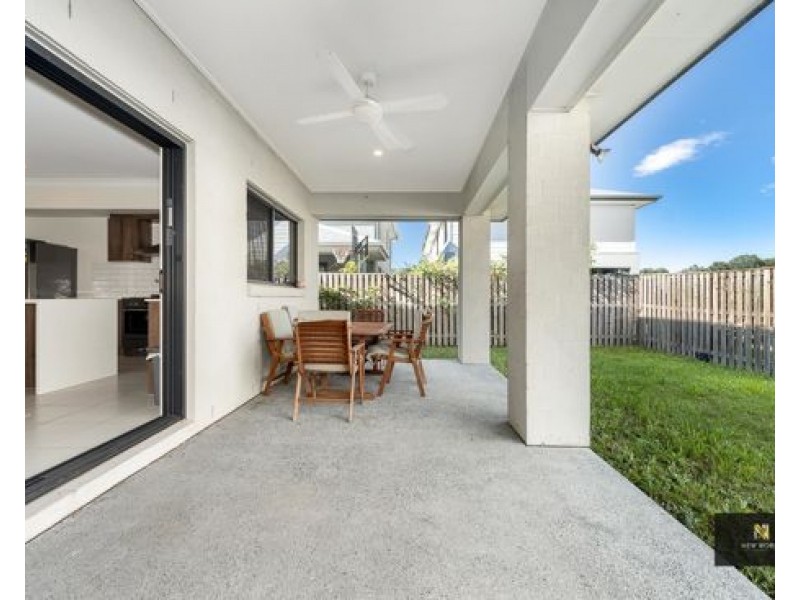 3 Jade Way, Helensvale QLD 4212