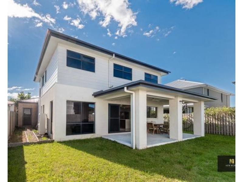 3 Jade Way, Helensvale QLD 4212