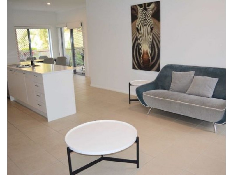 31 azure way, Hope Island QLD 4212