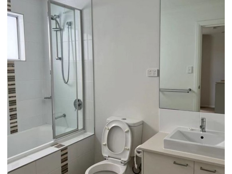 31 azure way, Hope Island QLD 4212