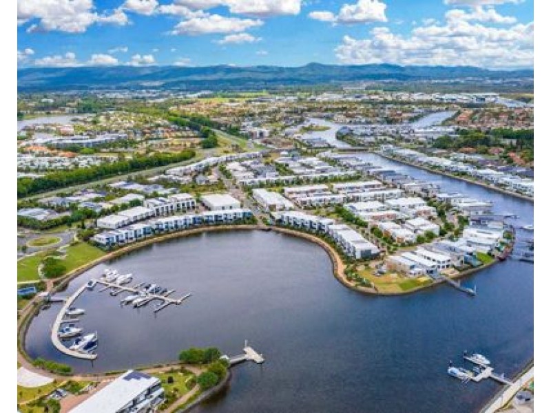 31 azure way, Hope Island QLD 4212