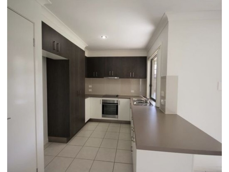 36 Saddleback Ave, Redbank Plains QLD 4301