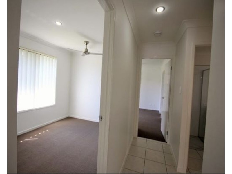 36 Saddleback Ave, Redbank Plains QLD 4301