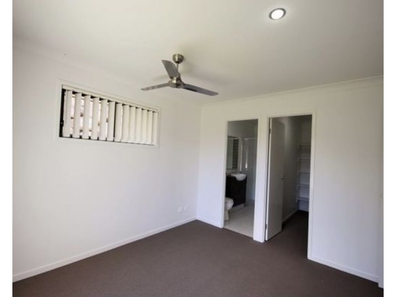 36 Saddleback Ave, Redbank Plains QLD 4301