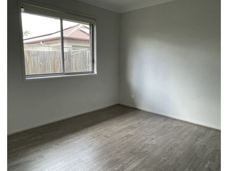 4 Pipet Crescent, Pallara QLD 4110