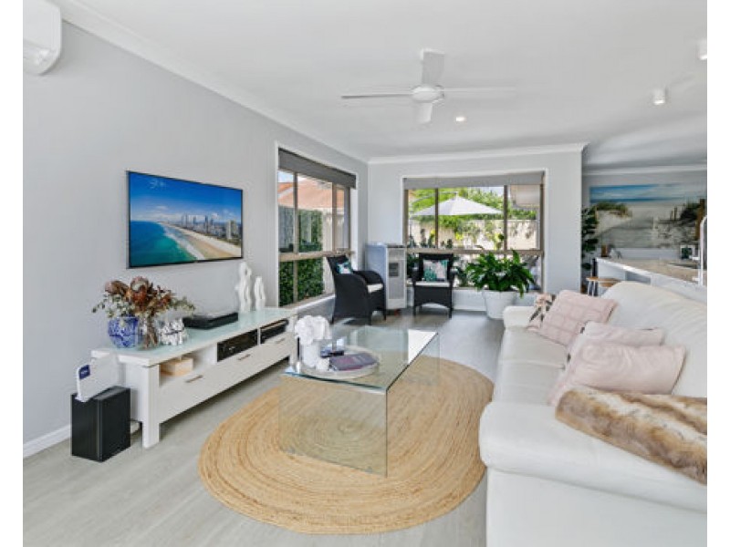 UNIT 53 / 2 Anaheim Drive, Helensvale QLD 4212