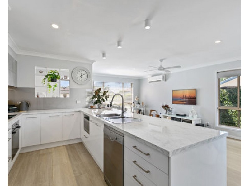 UNIT 53 / 2 Anaheim Drive, Helensvale QLD 4212