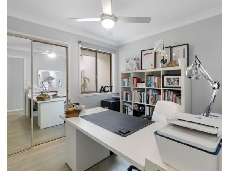 UNIT 53 / 2 Anaheim Drive, Helensvale QLD 4212