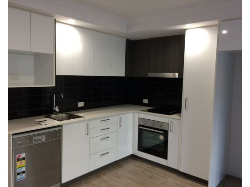 2H / 25-29 Regent Street, Woolloongabba QLD 4102