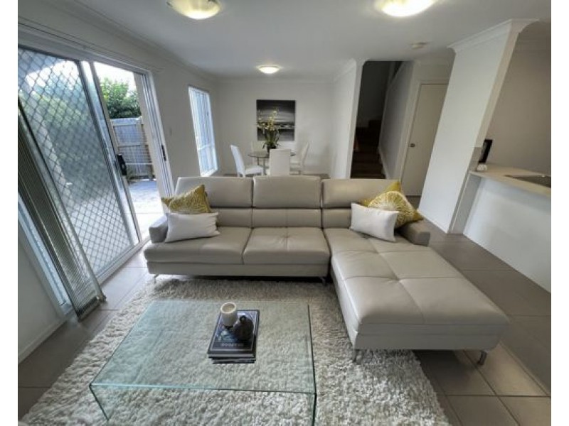 101 Address available upon request, Sunnybank QLD 4109