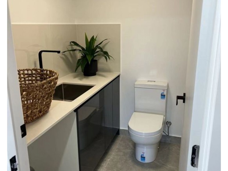 101 Address available upon request, Sunnybank QLD 4109