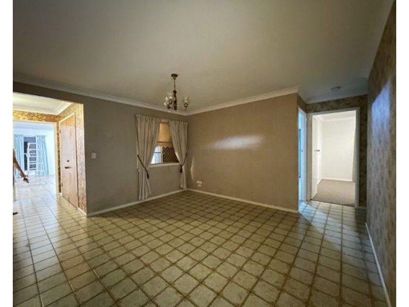 17 Saville Street, Eight Mile Plains QLD 4113