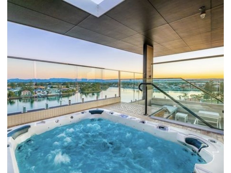 302/5 Peninsular Drive, Surfers Paradise QLD 4217