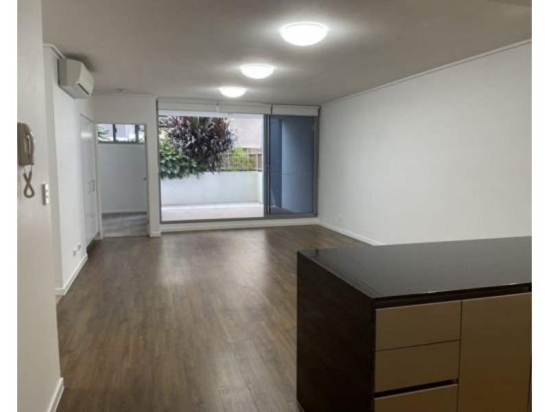 2211/42 Laver Derive, Robina QLD 4226