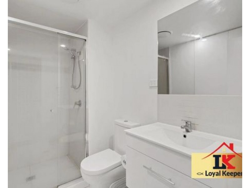 202/8 Norman Street, Southport QLD 4215