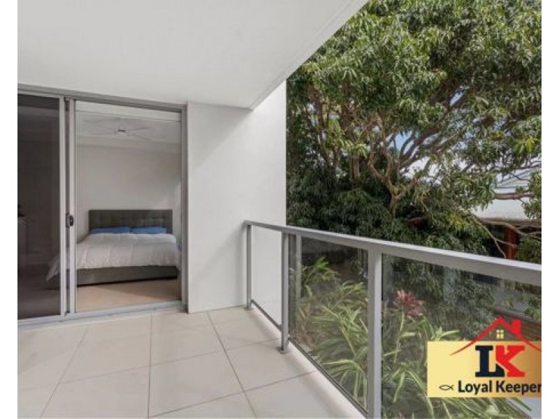 202/8 Norman Street, Southport QLD 4215