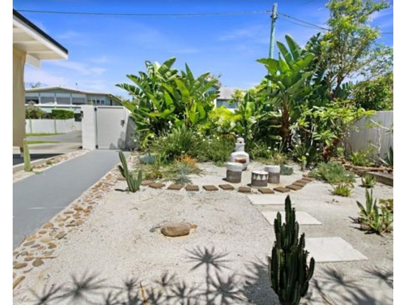 3 College Ave, Southport QLD 4215