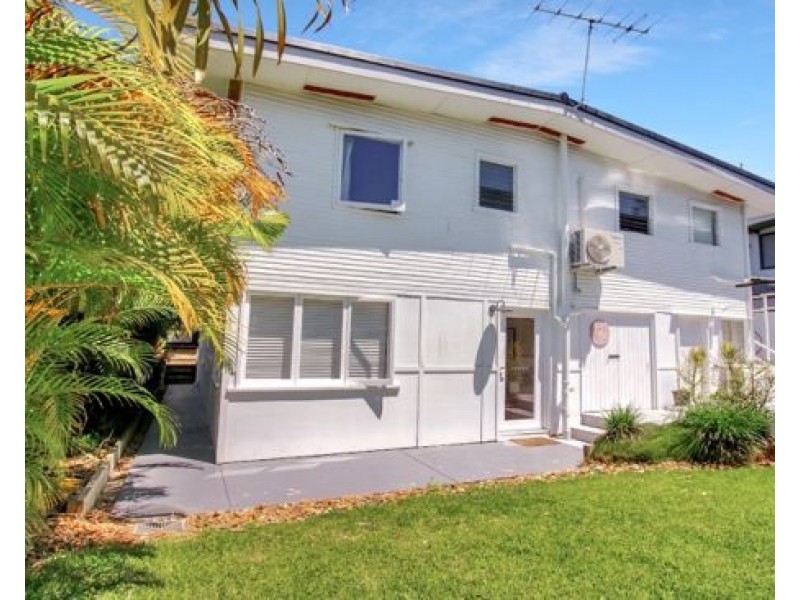 3 College Ave, Southport QLD 4215