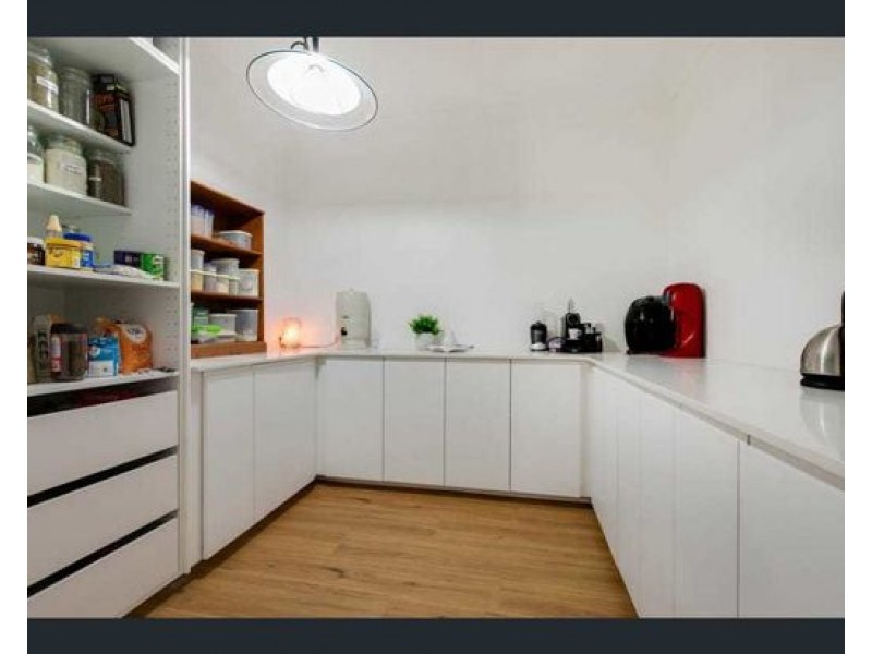 10 Kurraree Place, Nudgee QLD 4014