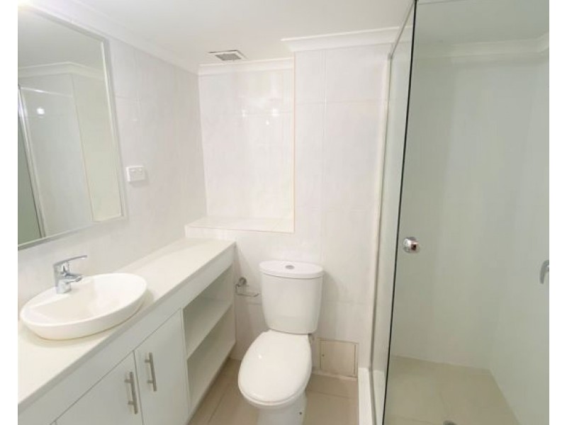 21/26 Carr Street, St Lucia QLD 4067