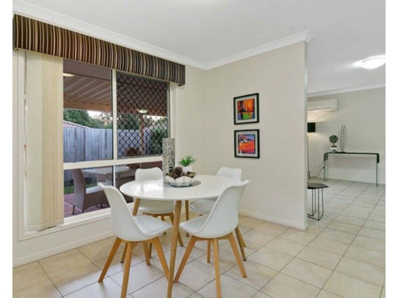5 Innes Close, Parkinson QLD 4115