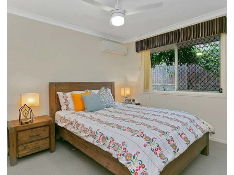 5 Innes Close, Parkinson QLD 4115