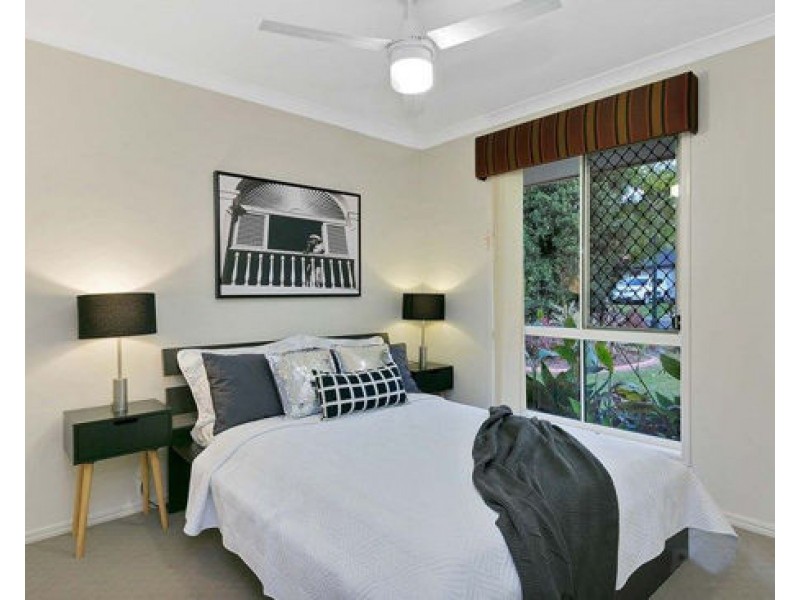 5 Innes Close, Parkinson QLD 4115