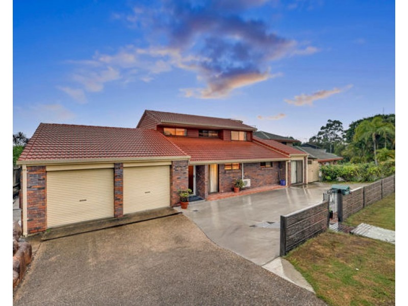 73 Donnington St, Carindale QLD 4152