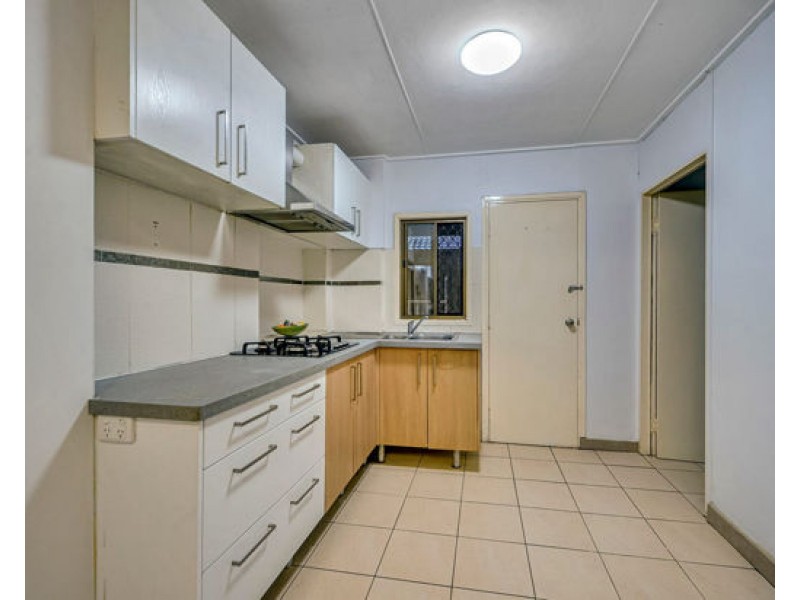 73 Donnington St, Carindale QLD 4152