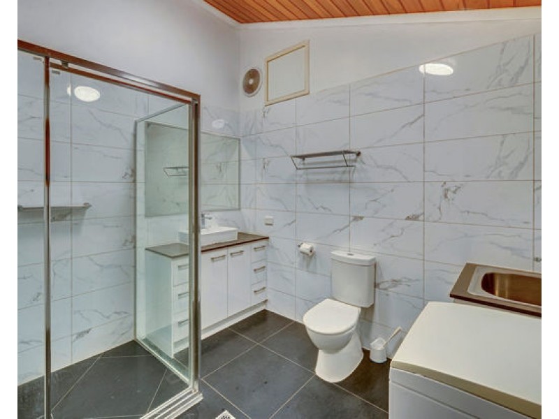 73 Donnington St, Carindale QLD 4152