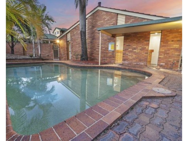 6 BUTTERNUT STREET, Sunnybank Hills QLD 4109