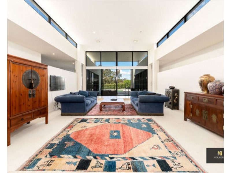 2 The Dress Circle, Benowa QLD 4217