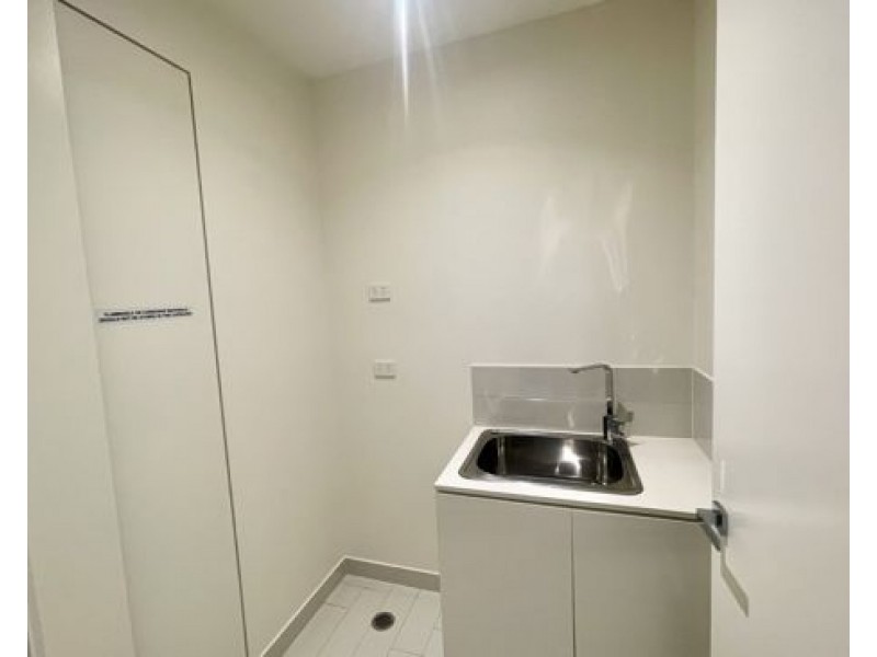 47 Theatre Drive, Benowa QLD 4217