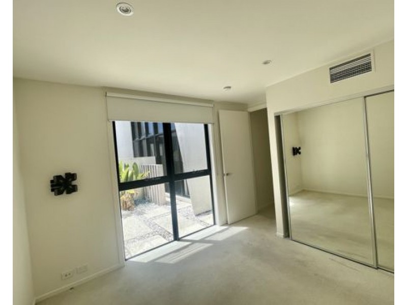 47 Theatre Drive, Benowa QLD 4217