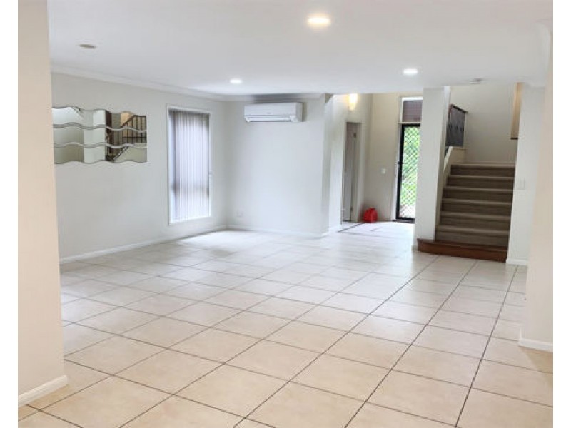 9/1 Assembly Drive, Varsity Lakes QLD 4227